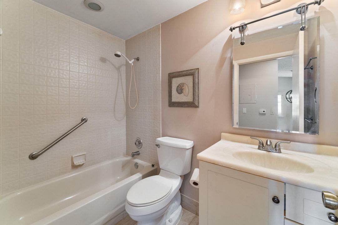 For Sale: $239,000 (2 beds, 2 baths, 1353 Square Feet)