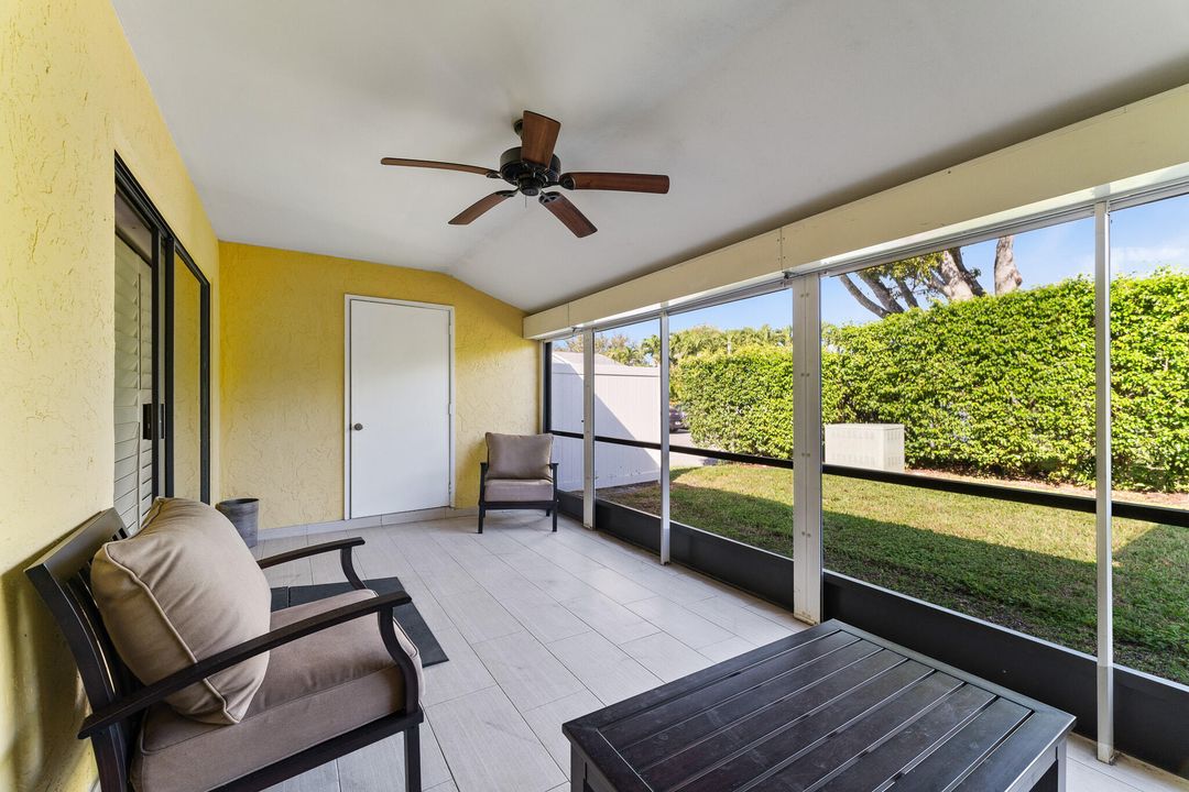 For Sale: $239,000 (2 beds, 2 baths, 1353 Square Feet)