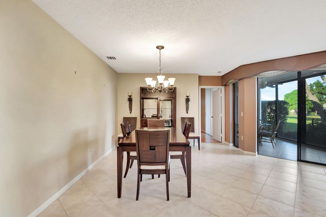 For Sale: $255,000 (3 beds, 2 baths, 1578 Square Feet)