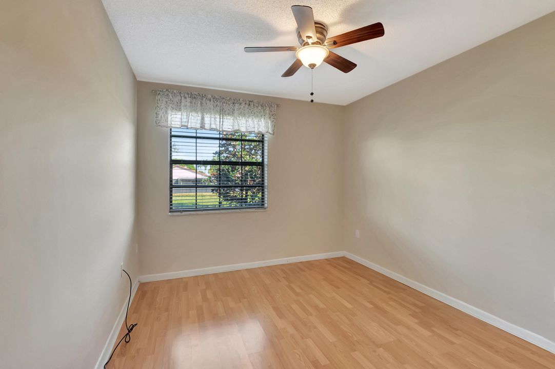 For Sale: $255,000 (3 beds, 2 baths, 1578 Square Feet)