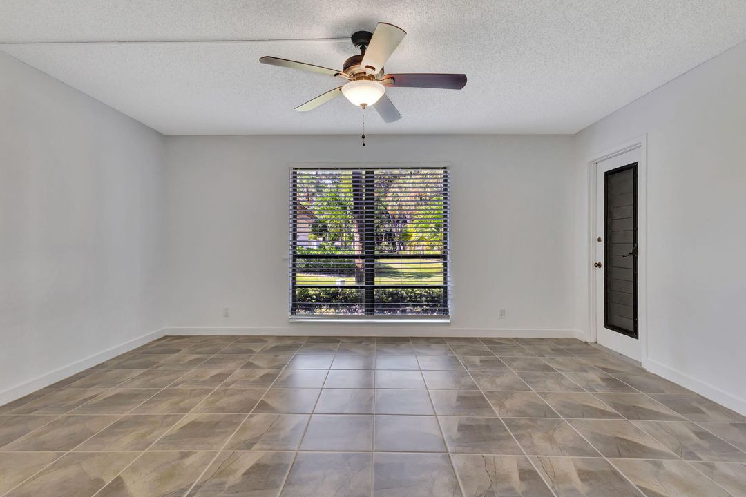 For Sale: $369,000 (2 beds, 2 baths, 1366 Square Feet)