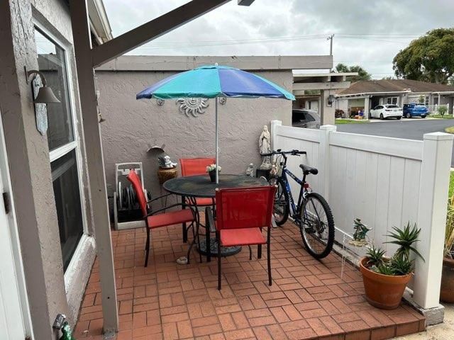 For Rent: $2,500 (2 beds, 2 baths, 1288 Square Feet)