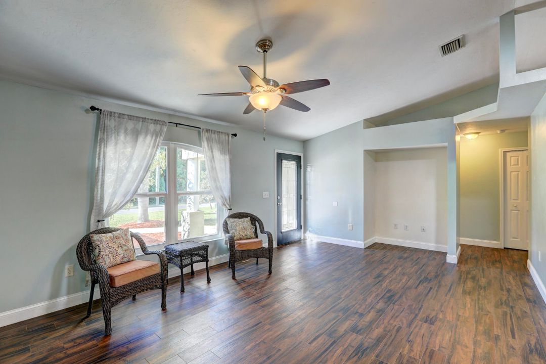 For Sale: $369,000 (3 beds, 2 baths, 1850 Square Feet)