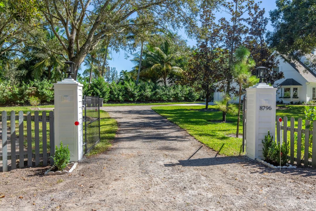 For Sale: $1,495,000 (4 beds, 3 baths, 3460 Square Feet)