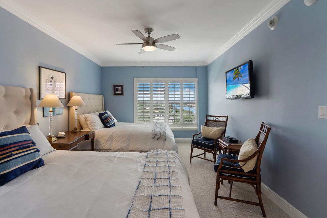 For Sale: $1,475,000 (2 beds, 2 baths, 1760 Square Feet)