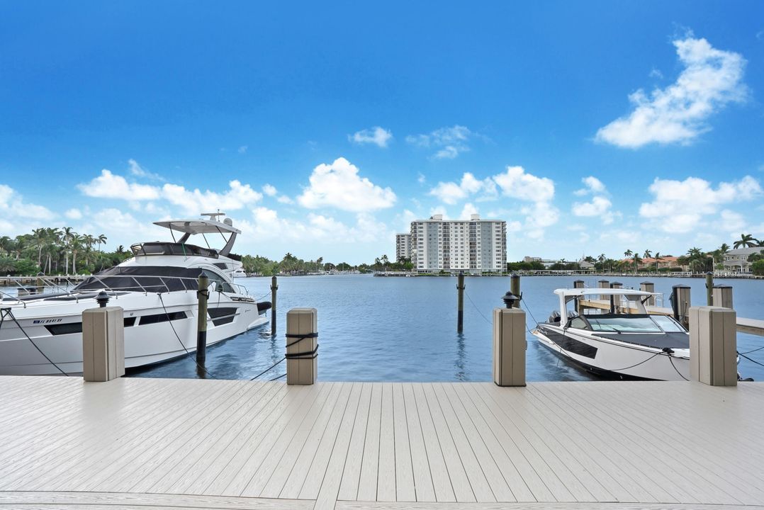 For Sale: $1,475,000 (2 beds, 2 baths, 1760 Square Feet)