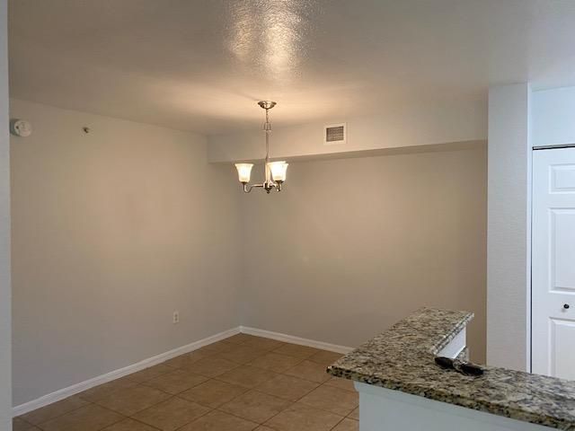 For Rent: $2,650 (3 beds, 2 baths, 1115 Square Feet)