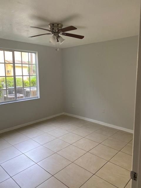 For Rent: $2,650 (3 beds, 2 baths, 1115 Square Feet)