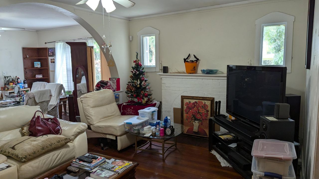 For Sale: $249,000 (3 beds, 2 baths, 1455 Square Feet)