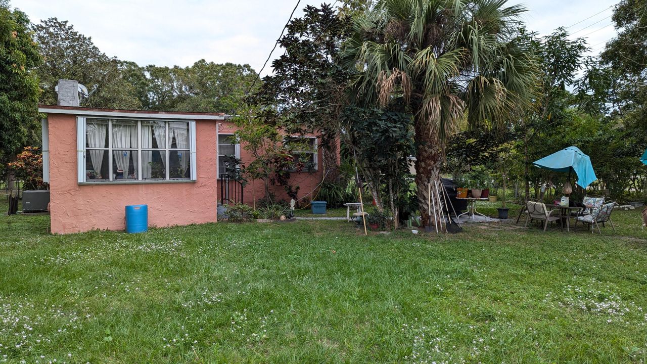 For Sale: $249,000 (3 beds, 2 baths, 1455 Square Feet)