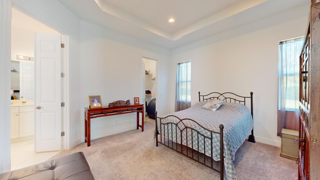 For Sale: $409,000 (2 beds, 2 baths, 1516 Square Feet)