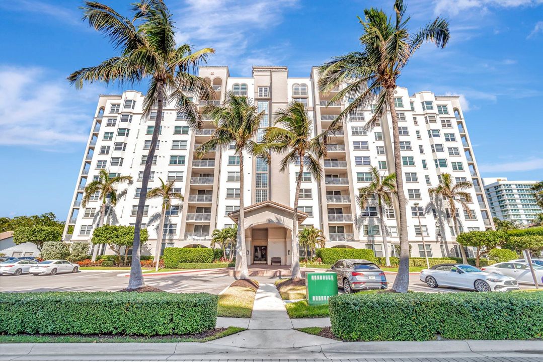 For Sale: $735,000 (2 beds, 2 baths, 1400 Square Feet)