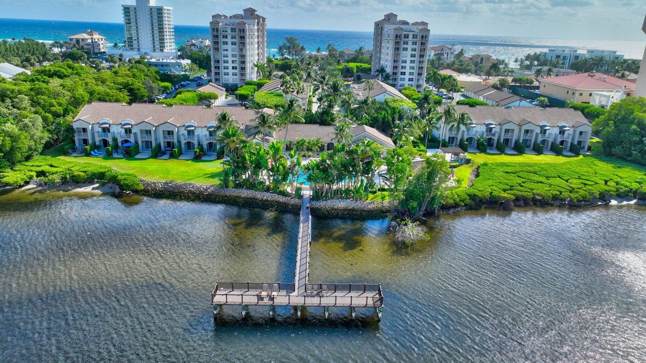 For Sale: $735,000 (2 beds, 2 baths, 1400 Square Feet)