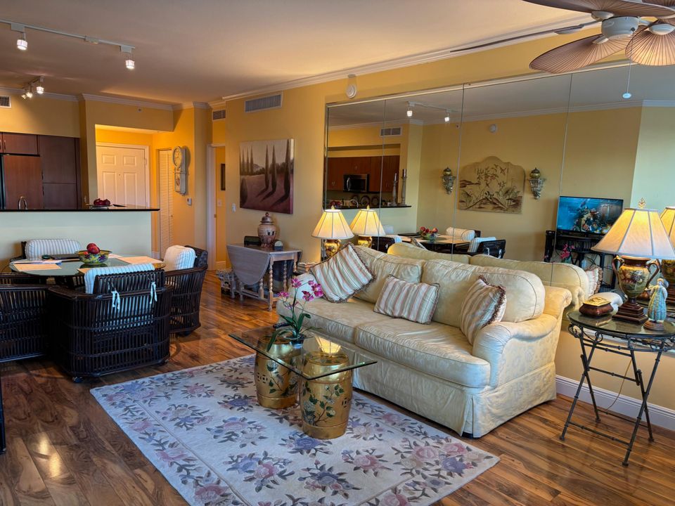 Active With Contract: $3,750 (2 beds, 2 baths, 1265 Square Feet)