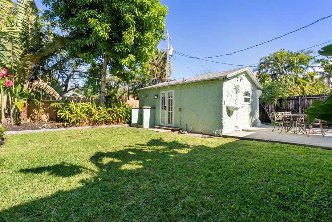 For Sale: $1,099,900 (3 beds, 2 baths, 1668 Square Feet)