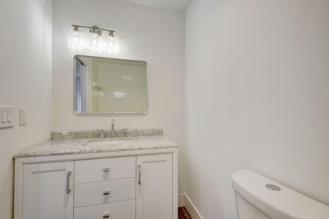 For Sale: $227,000 (2 beds, 2 baths, 1088 Square Feet)