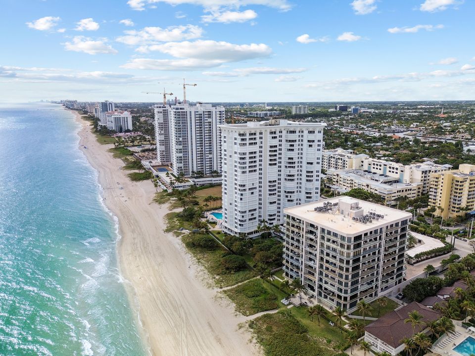 For Sale: $825,000 (2 beds, 2 baths, 1716 Square Feet)