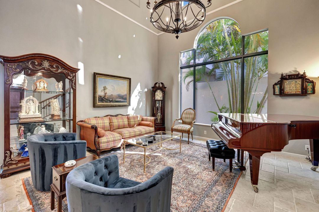 For Sale: $1,755,000 (5 beds, 4 baths, 4448 Square Feet)