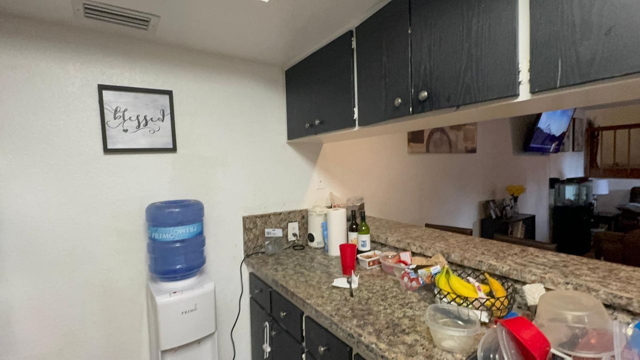 For Sale: $315,000 (3 beds, 3 baths, 1488 Square Feet)