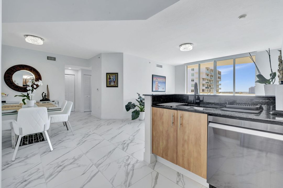 For Sale: $625,000 (2 beds, 2 baths, 1251 Square Feet)