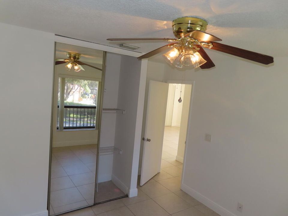 For Rent: $2,300 (2 beds, 2 baths, 1300 Square Feet)