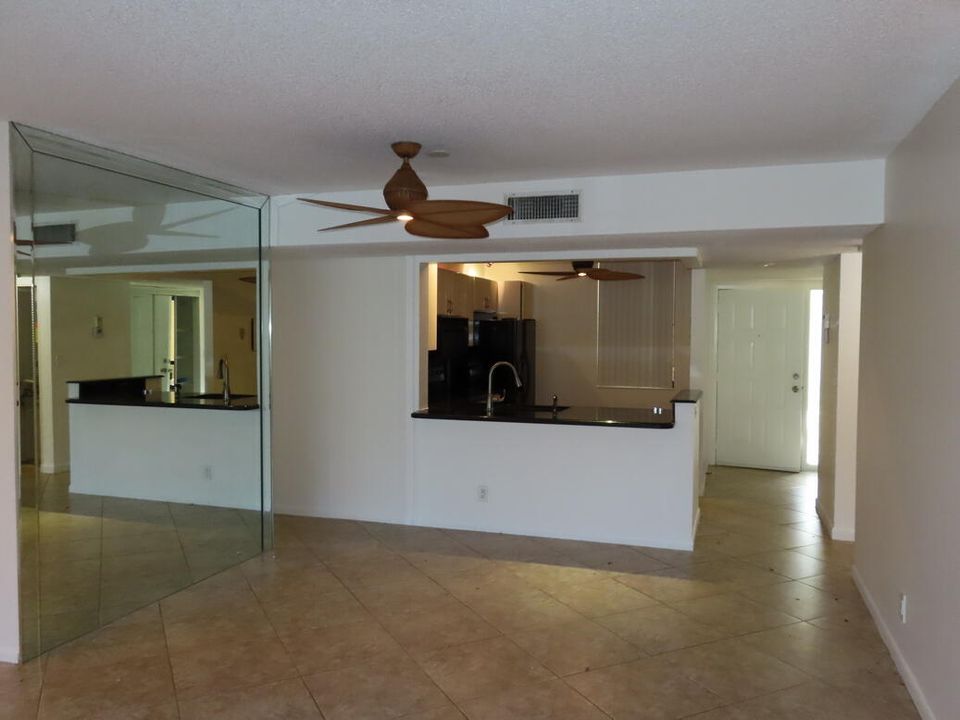 For Rent: $2,300 (2 beds, 2 baths, 1300 Square Feet)