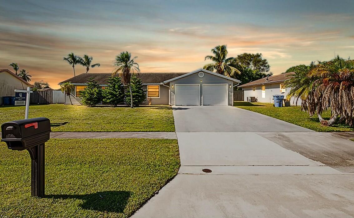 For Sale: $549,000 (3 beds, 2 baths, 1666 Square Feet)