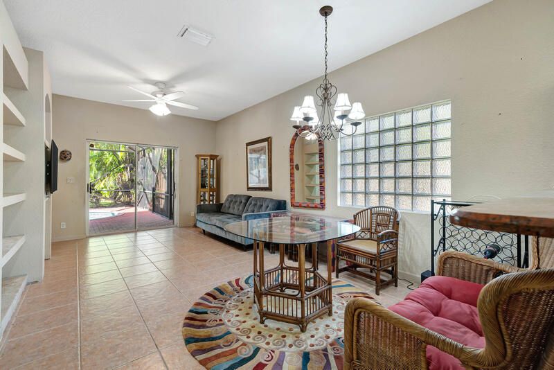 Active With Contract: $490,000 (3 beds, 2 baths, 1840 Square Feet)