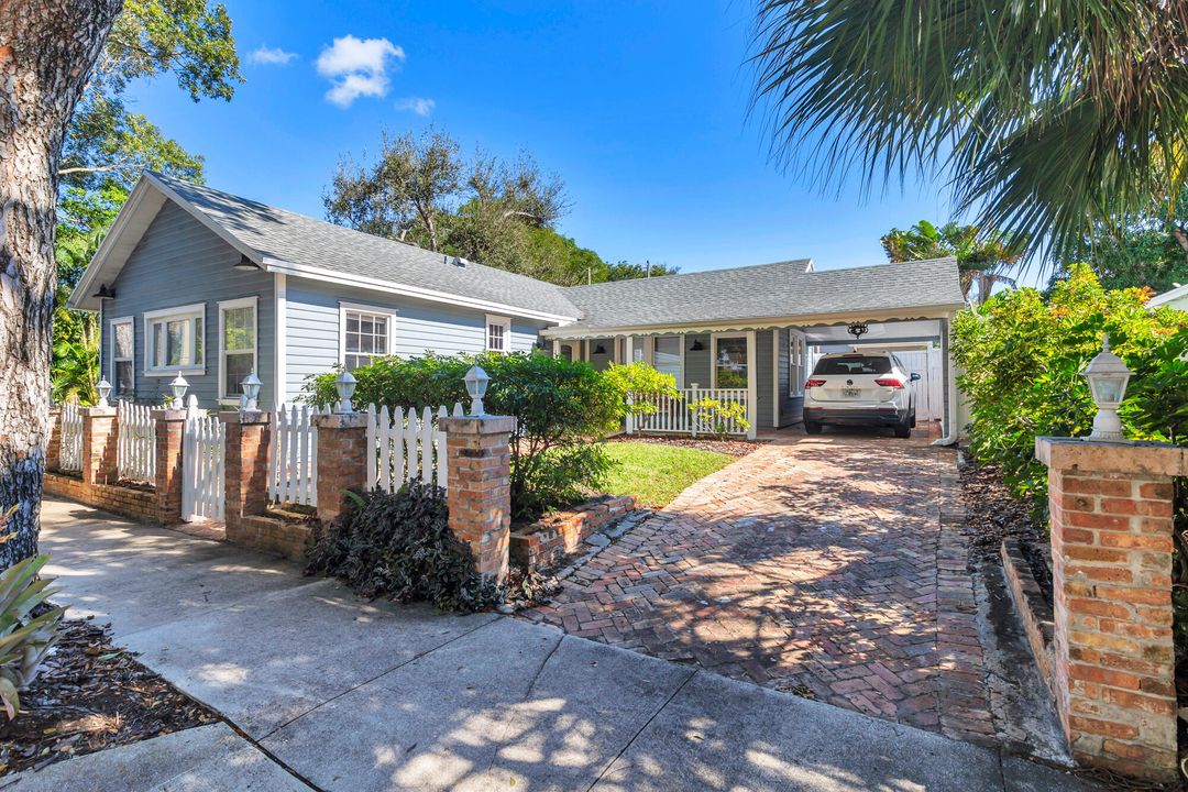 For Sale: $1,675,000 (3 beds, 4 baths, 1914 Square Feet)