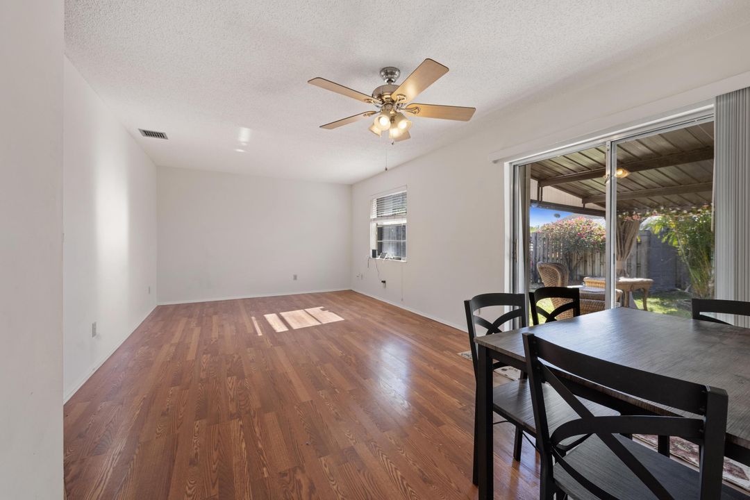 Active With Contract: $308,000 (3 beds, 2 baths, 1275 Square Feet)