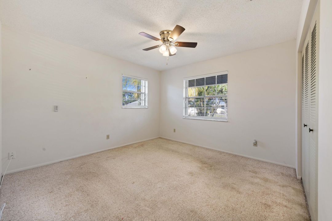 Active With Contract: $308,000 (3 beds, 2 baths, 1275 Square Feet)