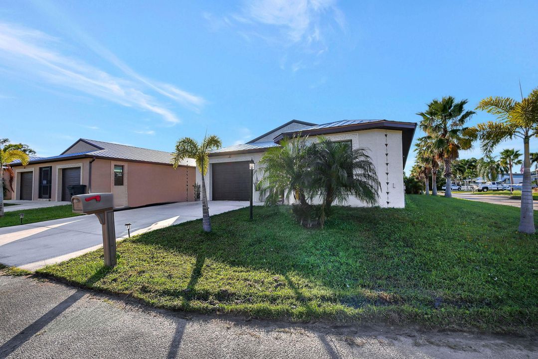 For Sale: $264,900 (3 beds, 2 baths, 1723 Square Feet)