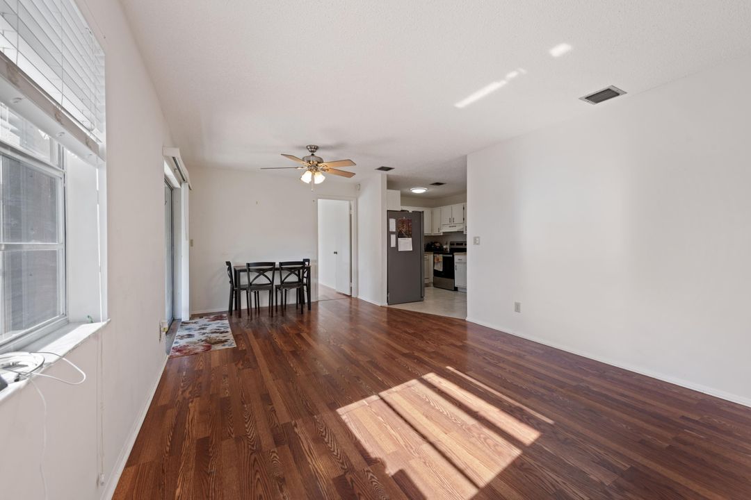 Active With Contract: $308,000 (3 beds, 2 baths, 1275 Square Feet)