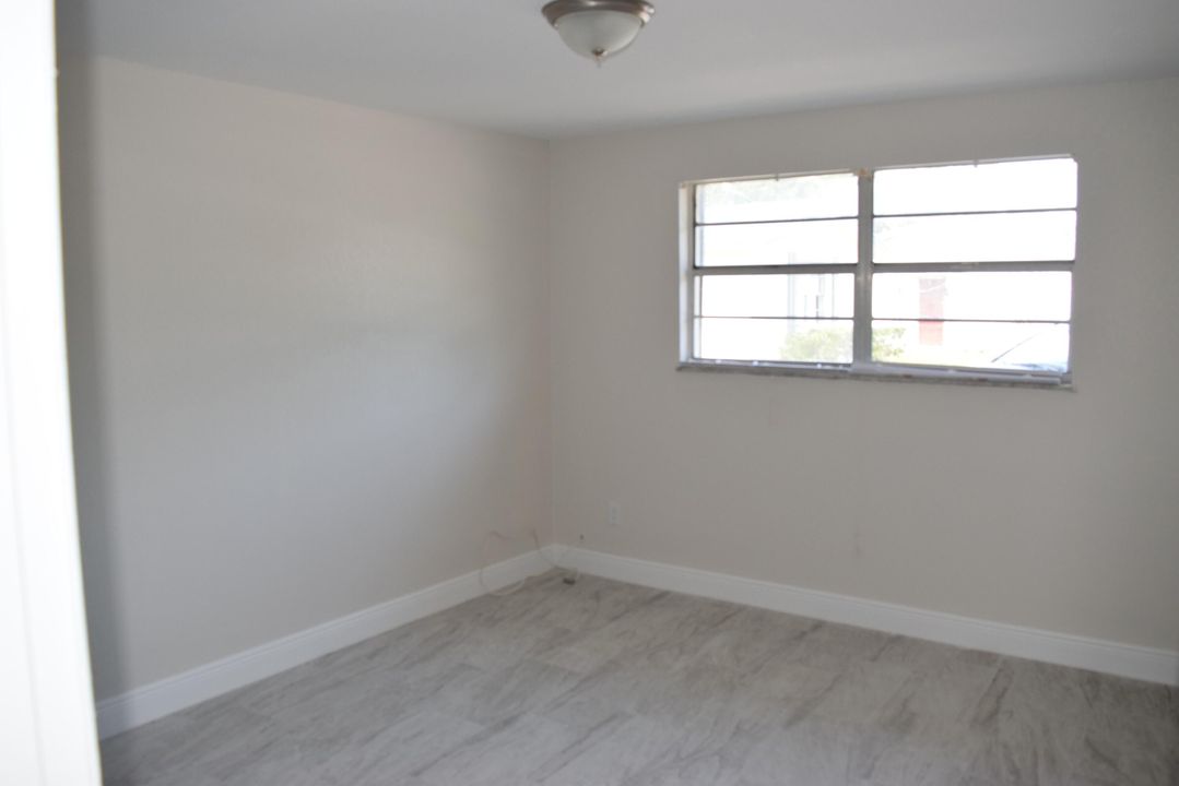 For Rent: $1,500 (2 beds, 1 baths, 794 Square Feet)