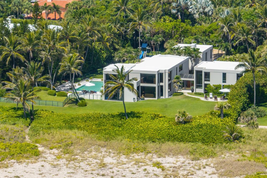 合同活跃: $125,000 (5 贝兹, 7 浴室, 8005 平方英尺)