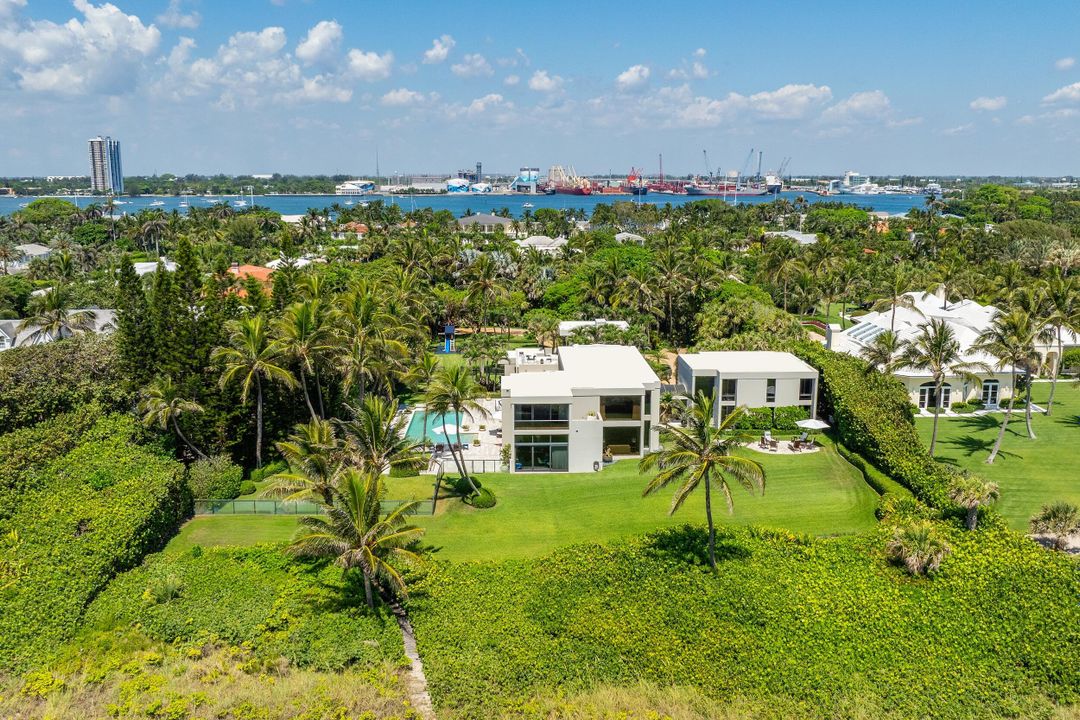 合同活跃: $125,000 (5 贝兹, 7 浴室, 8005 平方英尺)