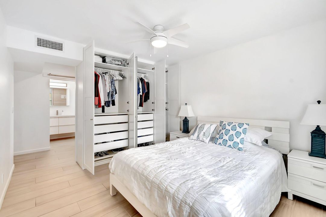 For Sale: $259,000 (2 beds, 2 baths, 1137 Square Feet)