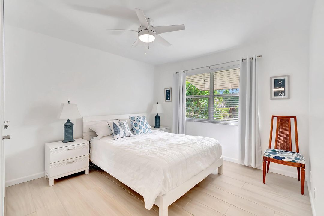 For Sale: $259,000 (2 beds, 2 baths, 1137 Square Feet)