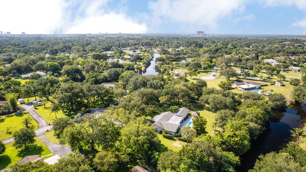 Active With Contract: $1,450,000 (4 beds, 3 baths, 2965 Square Feet)