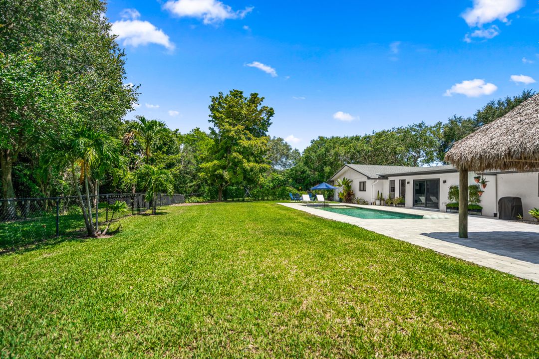 Active With Contract: $1,450,000 (4 beds, 3 baths, 2965 Square Feet)