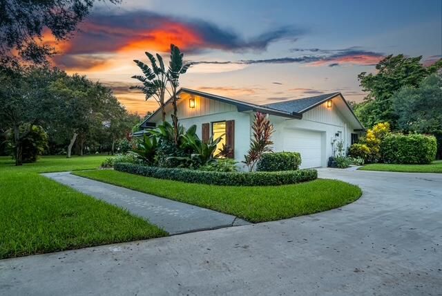 Active With Contract: $1,450,000 (4 beds, 3 baths, 2965 Square Feet)