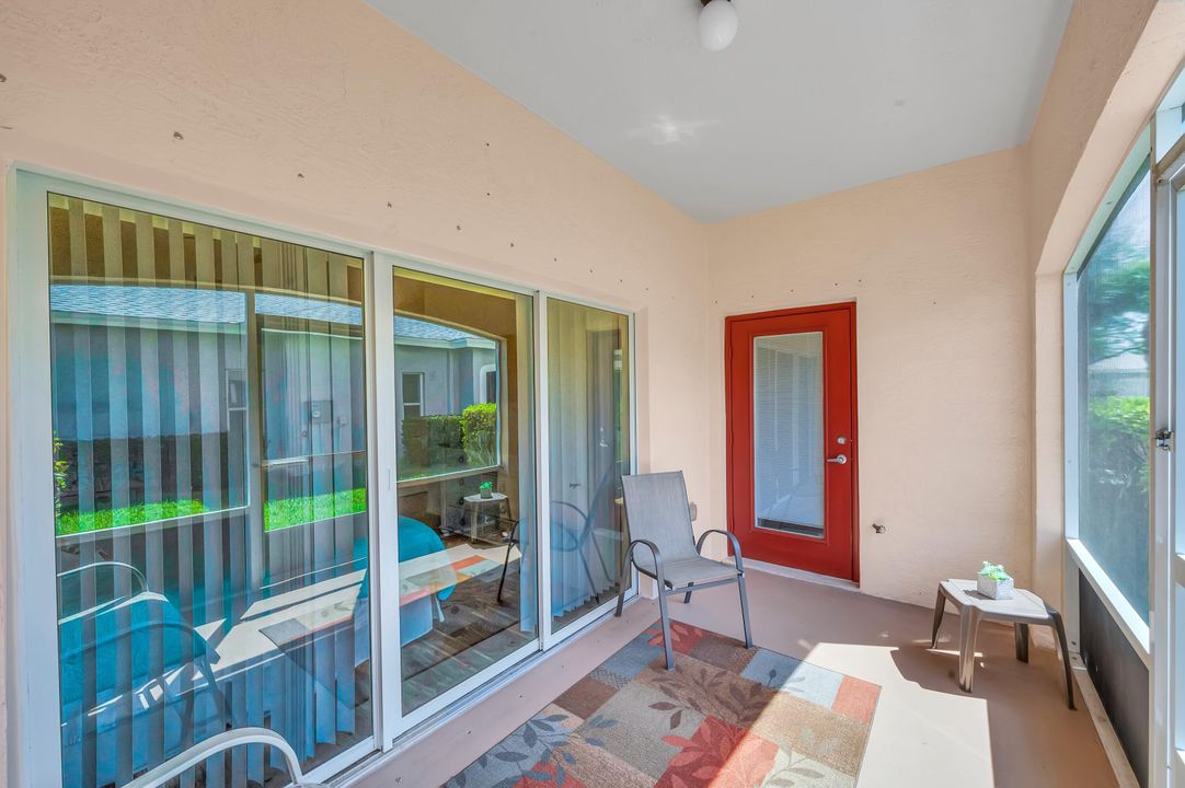 For Sale: $255,000 (2 beds, 2 baths, 1330 Square Feet)