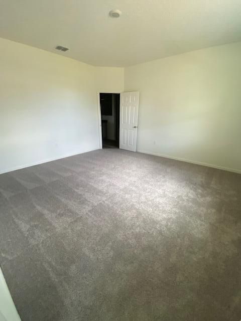 For Rent: $3,200 (4 beds, 2 baths, 2040 Square Feet)