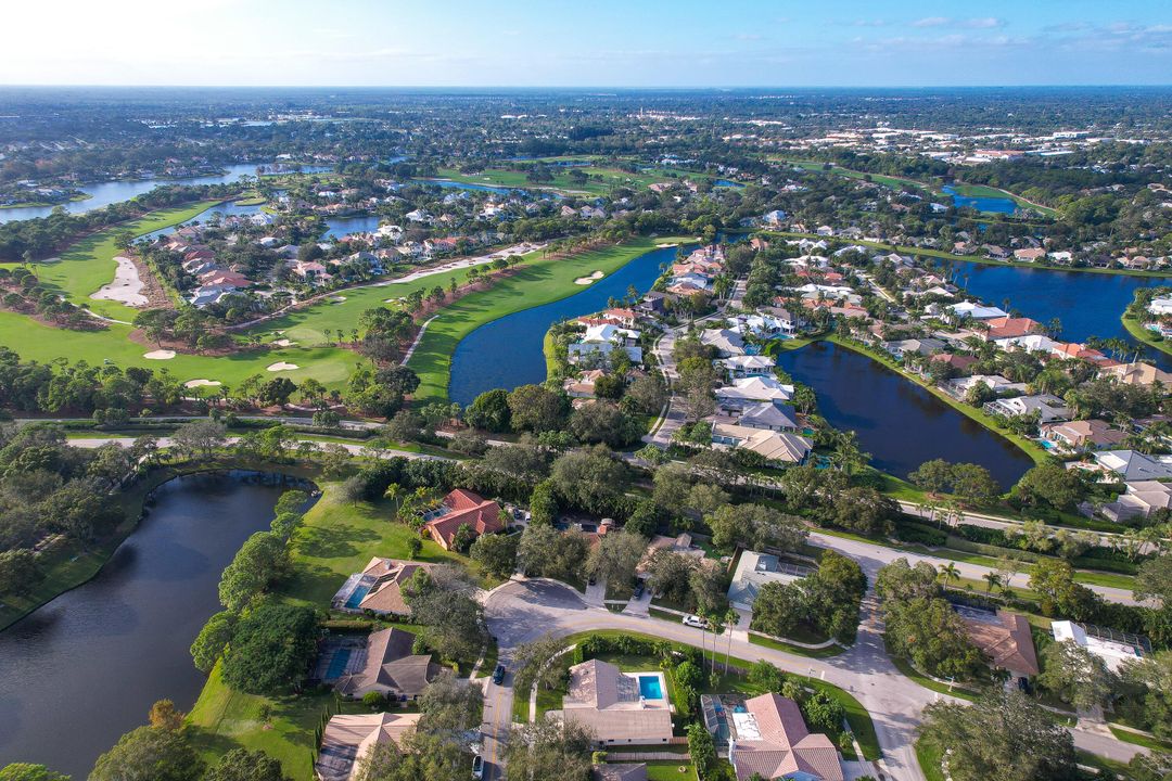 Active With Contract: $959,900 (4 beds, 2 baths, 2106 Square Feet)