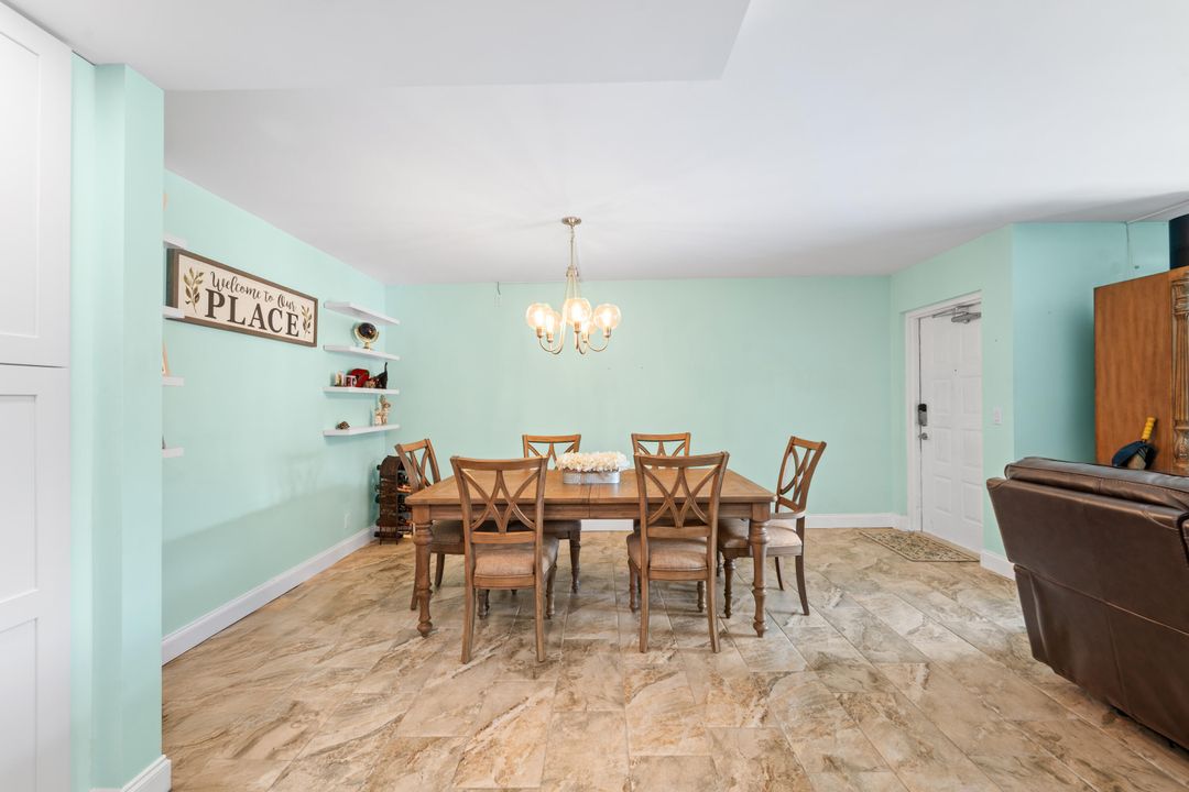 For Sale: $289,000 (3 beds, 2 baths, 1462 Square Feet)