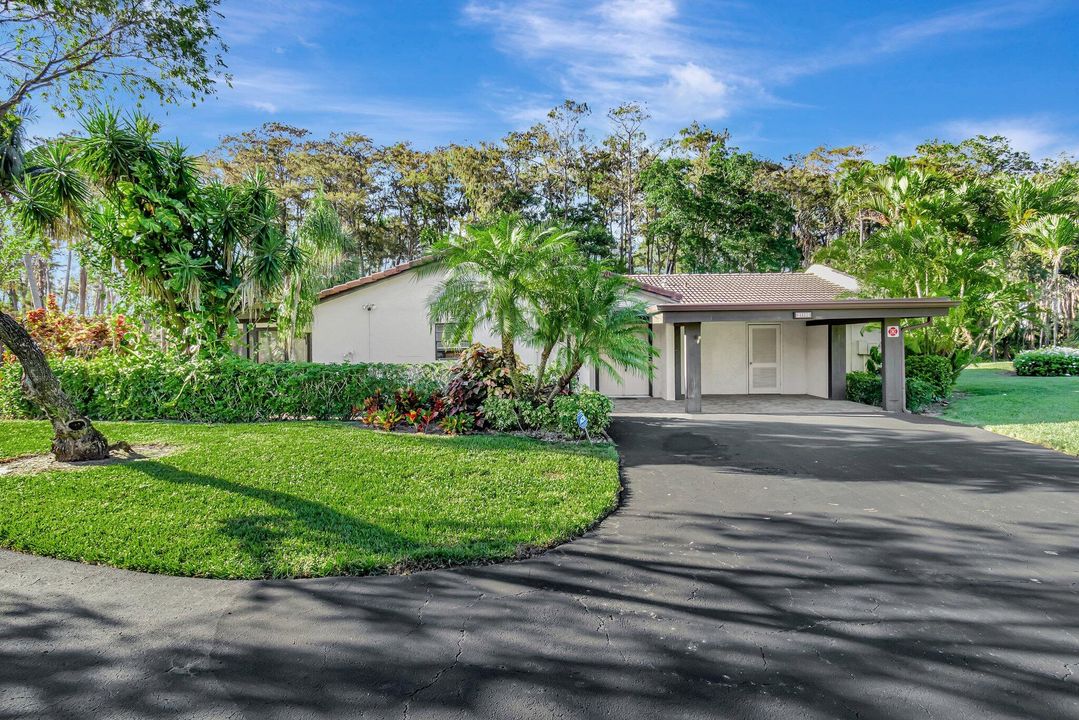 For Sale: $619,000 (3 beds, 3 baths, 1992 Square Feet)