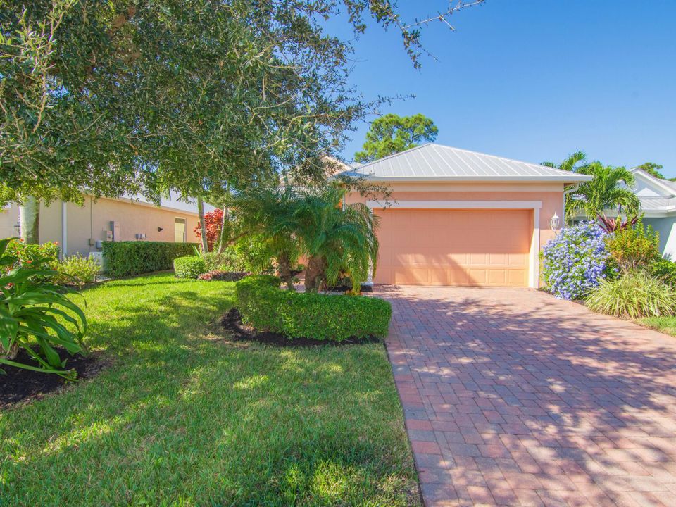 For Sale: $499,000 (3 beds, 2 baths, 1864 Square Feet)