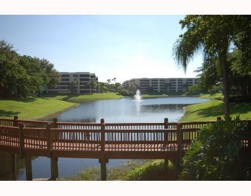 Active With Contract: $1,850 (1 beds, 1 baths, 672 Square Feet)