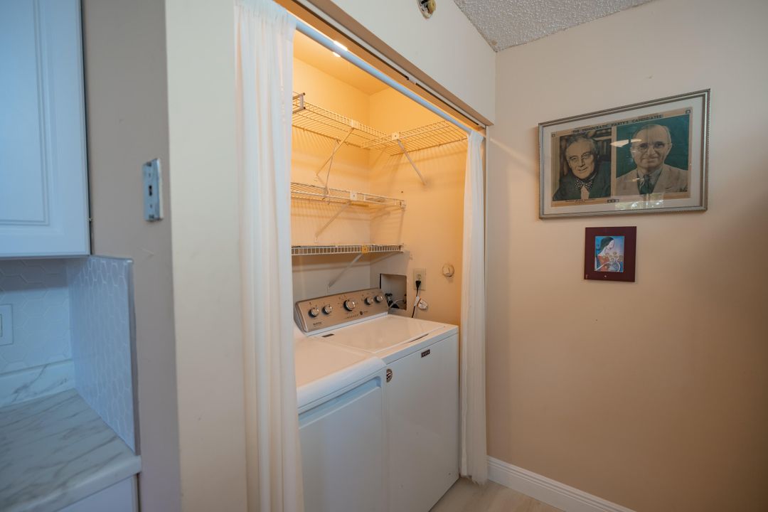 For Sale: $265,000 (2 beds, 2 baths, 1200 Square Feet)