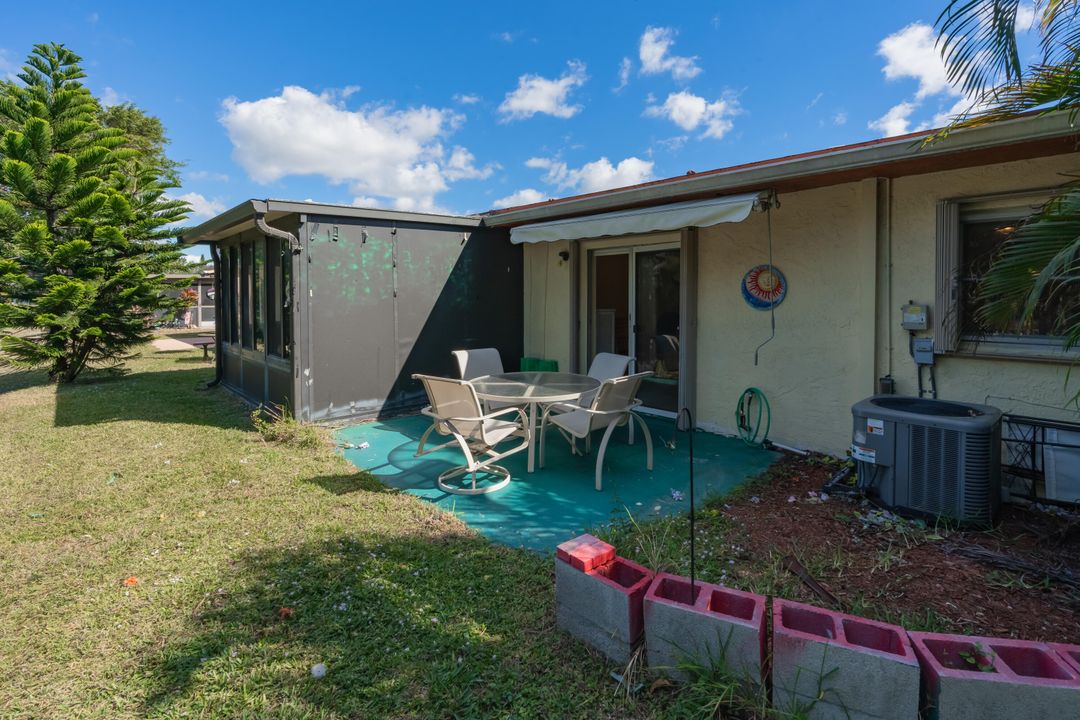 For Sale: $265,000 (2 beds, 2 baths, 1200 Square Feet)